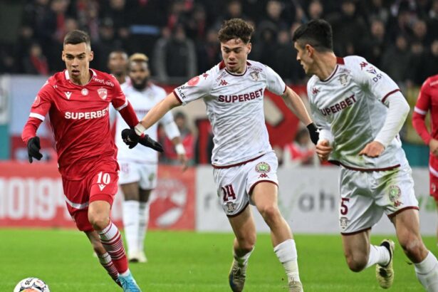 echipele de start la rapid dinamo kopic schimba portarul iar sumudica mizeaza pe stolz 67f2ad295255a