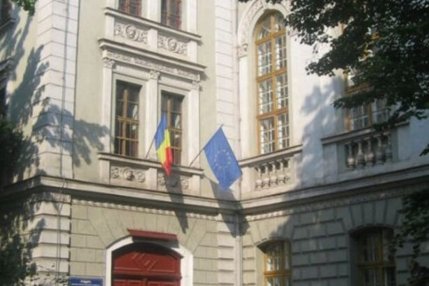 elevii de clasa a xii a de la unul dintre cele mai renumite licee din bihor testeaza scoala de 4 zile pe saptamana 6805e45732f80