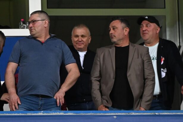 exclusiv cristi munteanu a vazut ca dorinel a plecat de la sepsi si a reactionat 6811f94590395