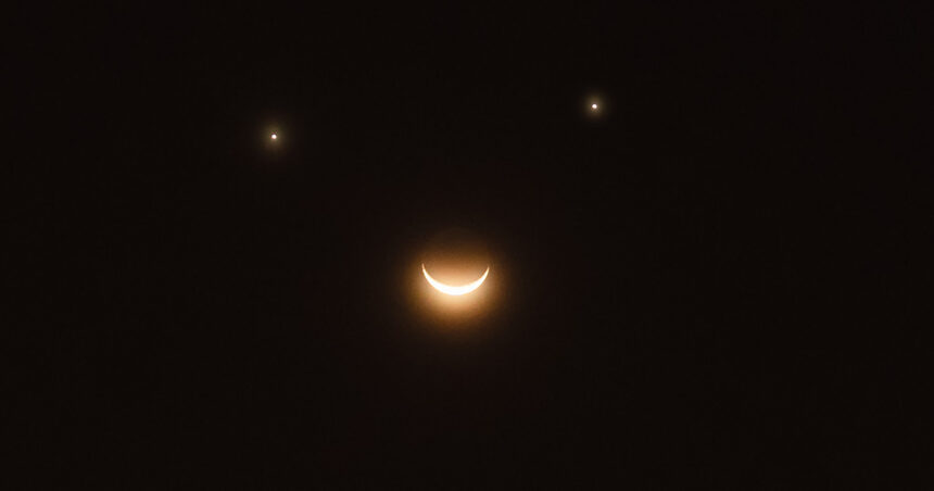 fenomen rar pe cer vizibil din toata lumea luna venus si saturn formeaza o fata zambitoare cand se va intampla 680264249f3ae