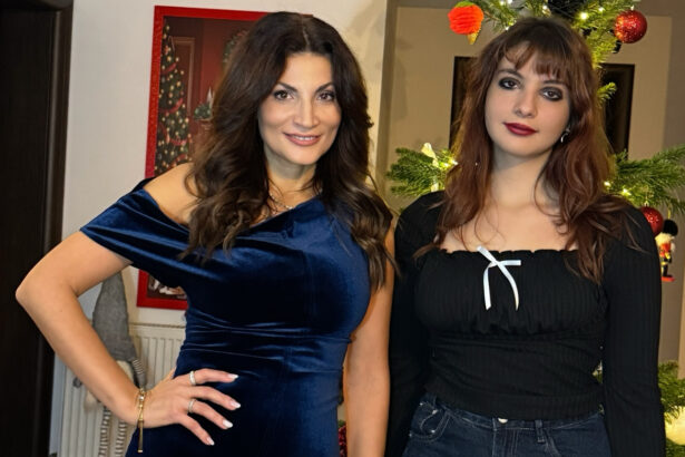 fiica ioanei ginghina se pregateste sa plece de acasa unde se muta ruxi stam si discutam pe tema asta si mai plang imi e foarte greu 67f64c85a403d