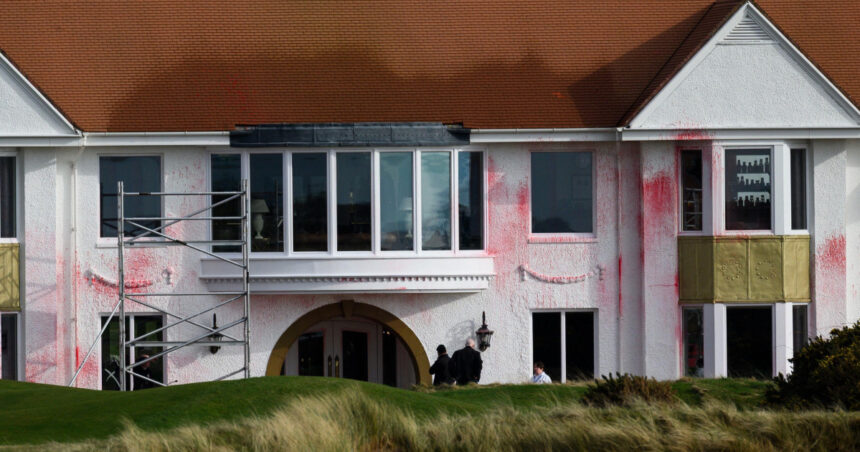 foto a patra persoana acuzata ca a vandalizat terenul de golf din scotia al lui donald trump 67f941b3caba6