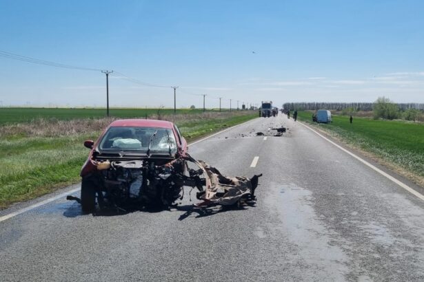 foto accident groaznic 4 masini s au ciocnit pe un drum european intens circulat traficul este blocat 680e1f066515a