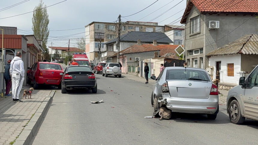 foto accident rutier la medgidia doua masini s au ciocnit o femeie a fost ranita 67fcea1b9df64