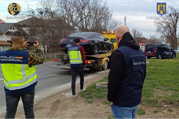 foto descinderi la membrii unei retele de talhari 57 de conturi bancare sapte imobile si cinci masini de lux puse sub sechestru 67fe1f57a11c5