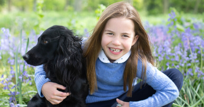 foto fotografie inedita cu orla cainele ducilor de cambridge mesajul special transmis de william si kate 6802497b84bdb