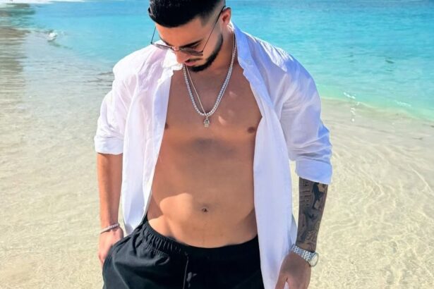 foto si video romanul care s a intalnit in ultimul an cu messi ronaldo si benzema martor la bijuteria lui cr7 67fb739d2152d