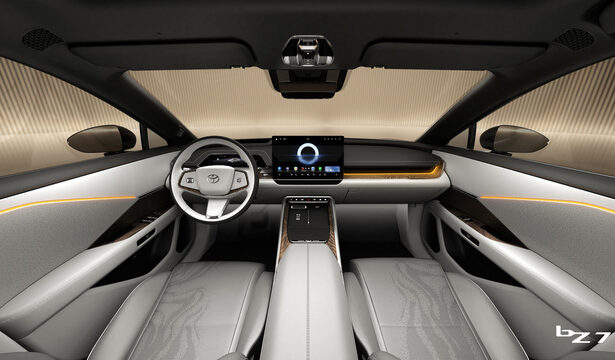 foto toyota isi mareste familia de modele electrice cu noile bz7 si lexus es 680f0a8325f11