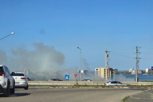 foto video alerta la iesire din constanta un transformator electric a luat foc intreaga zona a ramas fara curent 6808ee1f30a9e