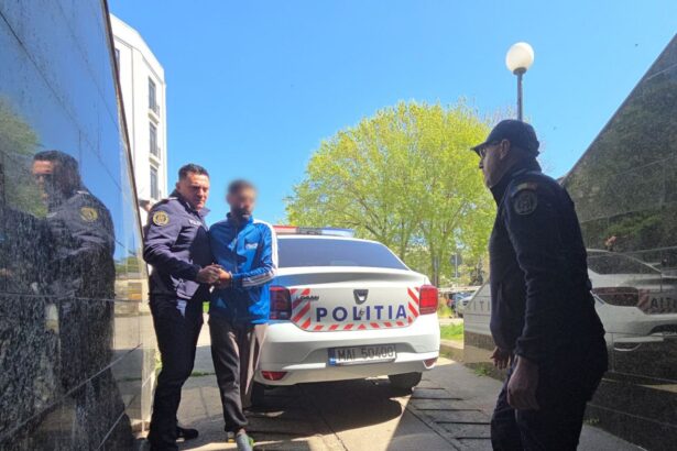 foto video suspectul principal al odioasei crime de la cuza voda din ziua de paste dus la tribunal pentru arestare 680632863b4c3