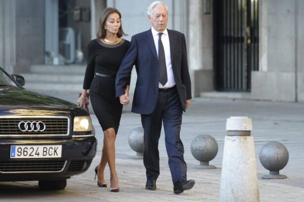 galerie foto a murit mario vargas llosa laureatul premiului nobel pasionat de fotbal si casatorit cu o matusa apoi cu o verisoara 67fce139a3656
