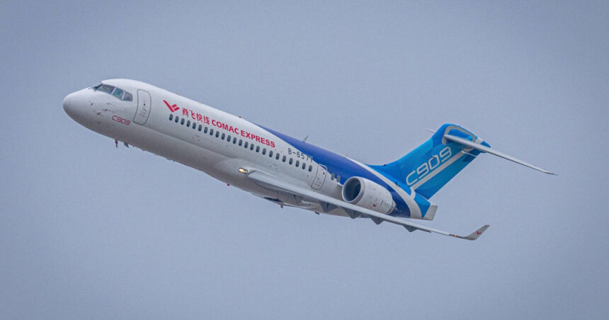 galerie foto avioane chinezesti comac au inceput serviciul comercial in vietnam producatorul isi propune sa concureze boeing si airbus 6804b1cff3f15