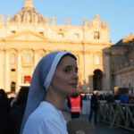 galerie foto cum a aratat piata sfantul petru in dimineata inmormantarii papei o lumina aurie a acoperit vaticanul de la primele ore 680c9e4f34dd0