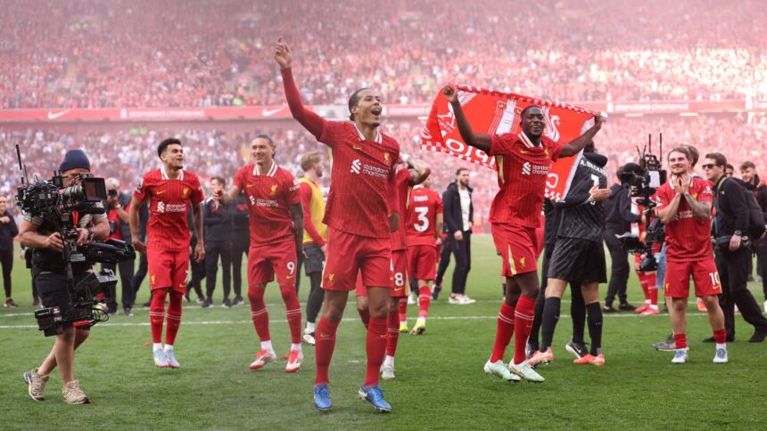 galerie foto liverpool regina angliei cormoranii au devenit matematic campioni dupa ce au umilit o pe tottenham 680e6e369a079