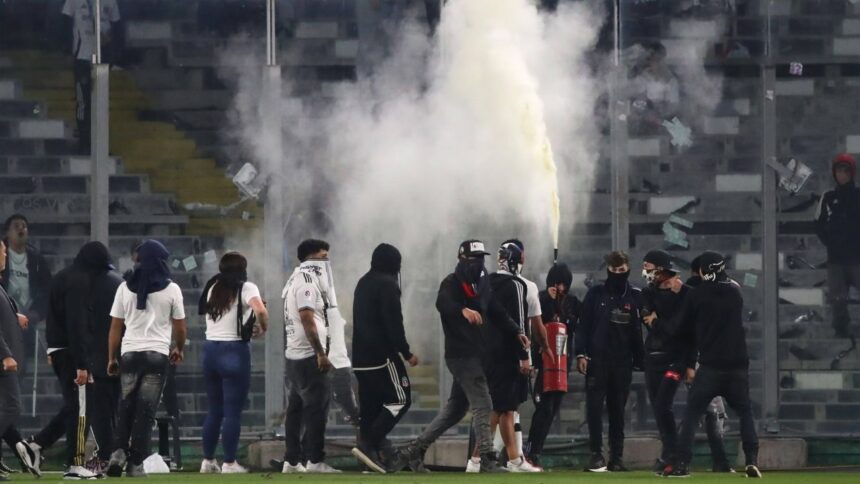 galerie foto tragedie in chile colo colo fortaleza intrerupt si cu doi morti imaginile arata dimensiunea dezastrului 67f8d7ccaf89a