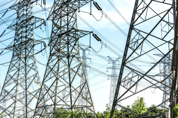 grindeanu avertizeaza scenariile de blackout nu mai sunt doar sf si trebuie tratate cu seriozitate 681116e0a417c