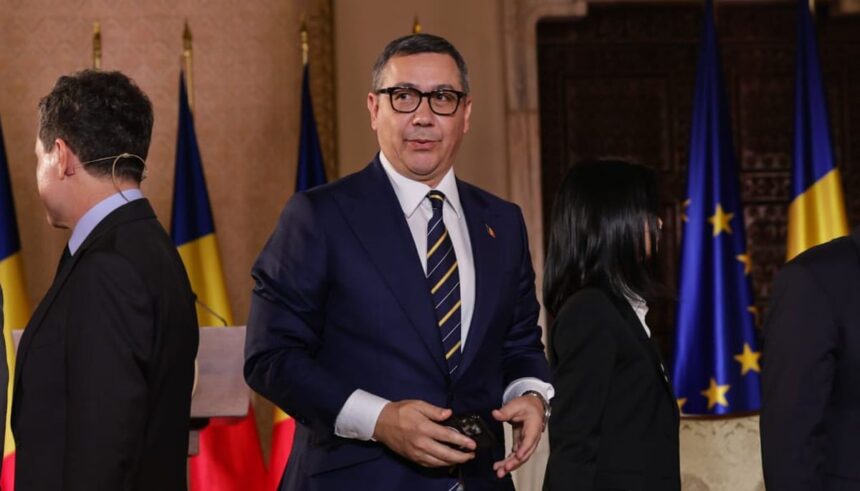imagini rare cu doi dintre copiii lui victor ponta cum au fost fotografiati andrei si irina inaintea dezbaterii electorale de la tvr 6811dc491c786