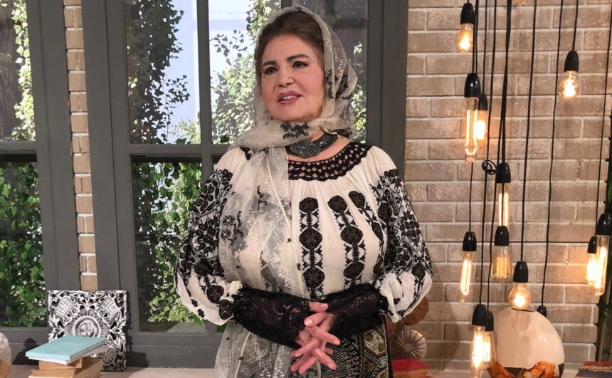 irina loghin la cules de leurda in padurea baneasa imbracata in trening de la moncler si a surprins fanii vin de 50 de ani aici in padure 67ebcafe64062