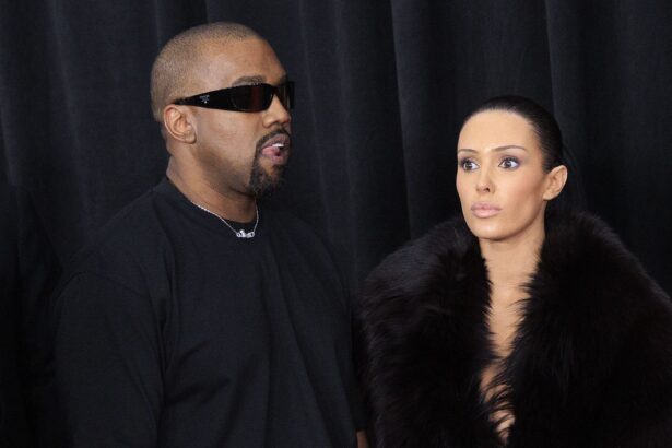 kanye west recunoaste ca a fost parasit de bianca censori o fac sa se simta rau de ce a avut atacuri de panica 67ee8d9fe4b0b