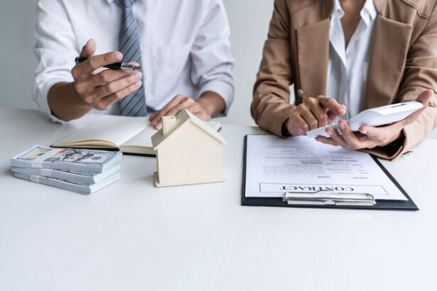 legea care pregateste noi obligatii agentilor imobiliari a ajuns la forul decizional guvernul o considera nejustificata iar consiliul concurentei vede o posibila crestere a tarifelor de intermediere 67fc8b071e1a8