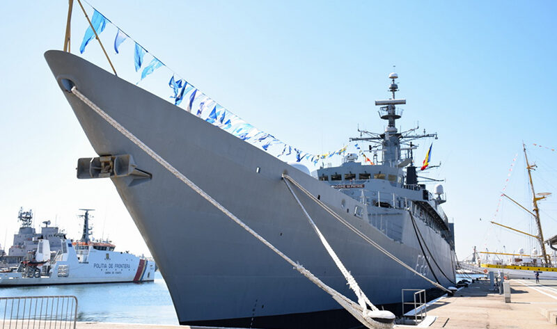 legea pavilionului romanesc va fi organizata o dezbatere publica pentru revitalizarea transportului maritim romanesc 680fa54786e14