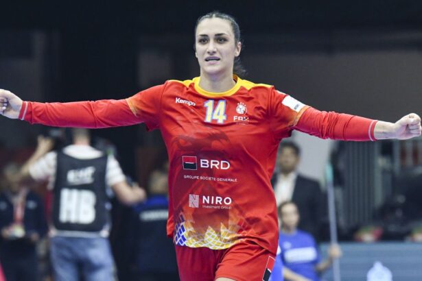 live blog italia romania turul play off ului de calificare la cm de handbal feminin e miercuri de la 1900 voyo si pro arena 67f3e60c8e392