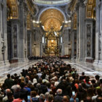 live videotext roma sub asediul celor care vor participa la funeraliile papei mormantul suveranului pontif va putea fi vizitat de duminica 680a4555aac17