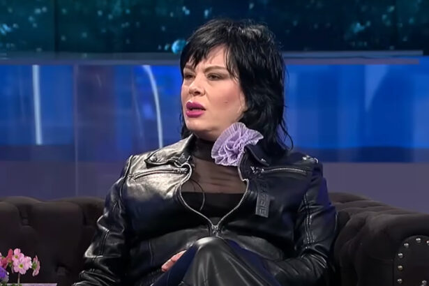 mariana moculescu sustine ca a fost hartuita de fostul sot al proprietarei care o executa silit a tras de mine sa ma sarute 67fbc7597ddaa