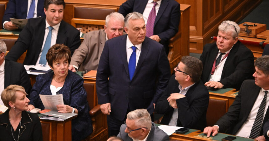 marsurile pride interzise prin constitutie in ungaria orban persoane cu comportamente sexuale netraditionale se exhiba in strada 67fd59890f03d