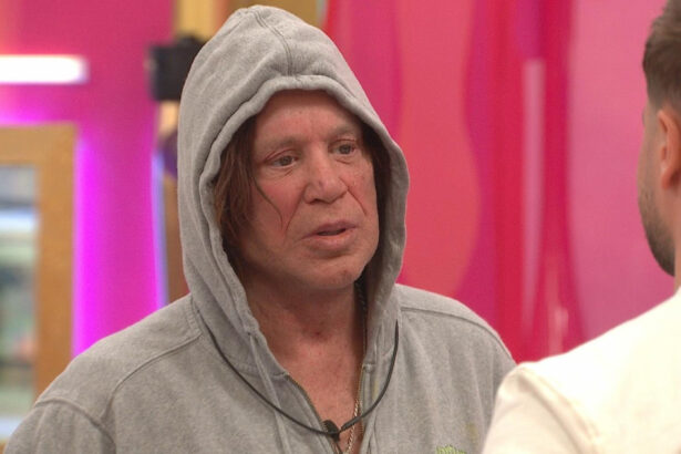 mickey rourke actorul in varsta de 71 de ani dat afara dintr un show tv dupa un conflict inacceptabil cu un coleg 6800033717bd5