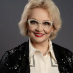 mihaela tatu a semnat cu pro tv dupa ce a plecat de la antena 1 in ce emisiune apare si cum s a imbracat ne vedem de la 21 30 680ce7324c266