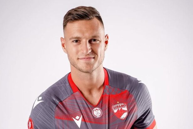 mihai stoica ii transmite lui dennis politic ce l ar astepta la fcsb cu el se va lupta 67f952d4528cd