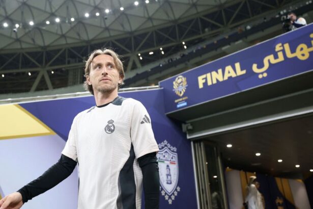 modric viseaza sa se retraga din activitate de la real madrid dar impresarii sai negociaza un transfer in qatar 67f5226c3512f