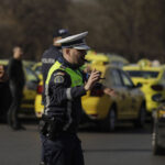 noua frauda la transportul in regim de taxi descoperita de autoritati prejudiciu de peste 2 milioane de lei 6800fcaa2dd42