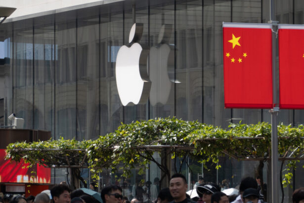 pentru a evita tarifele impuse de trump apple a transportat cu avionul din india telefoane in valoare de aproape 2 miliarde de dolari 67ff61797e8e4