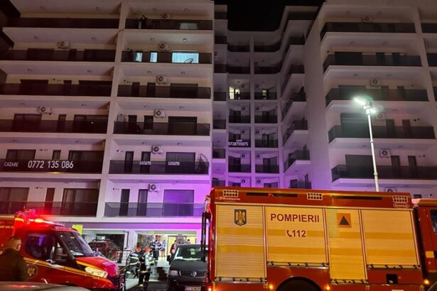 pompierii constanteni alertati dupa ce locatarii unui bloc din mamaia din zona butoaie au reclamat fum dens pe casa unei scari 67f44da5c55f7