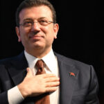 primarul arestat al istanbulului ekrem imamoglu a devenit cetatean de onoare al parisului 67f502fe188f7