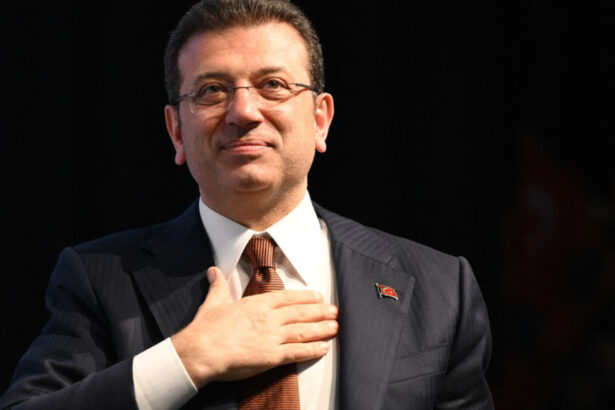 primarul arestat al istanbulului ekrem imamoglu a devenit cetatean de onoare al parisului 67f502fe188f7