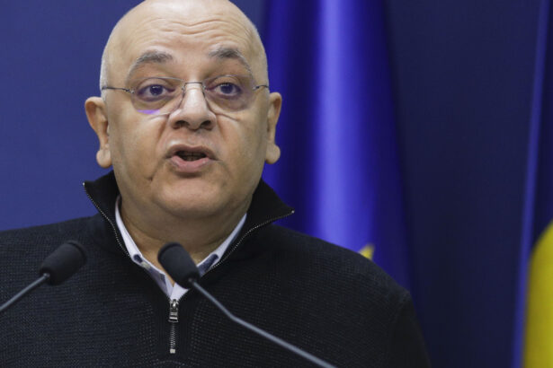 raed arafat sesizeaza cncd dupa ce sefa upu constanta ar fi fost schimbata din functie pentru ca e femeie 67f17b78db079