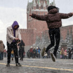 rata natalitatii in rusia a scazut la minimul ultimilor 200 de ani se va ajunge la o populatie comparativa cu cea a imperiului rus 67fe1e6f8622a