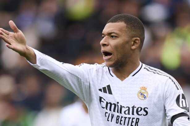 reactia dura de la barcelona dupa ce kylian mbappe a primit o singura etapa de suspendare absurd 67fffbc890acc