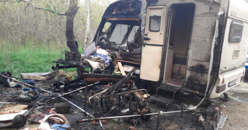 rulota cuprinsa de flacari in constanta doua persoane au suferit arsuri grave si au fost preluate de un elicopter smurd 680405a50dcb0