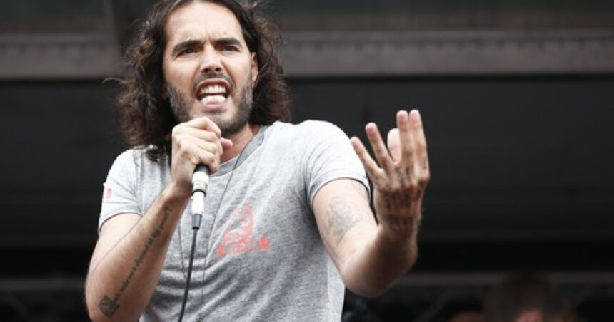 russell brand a fost pus sub acuzare pentru viol 67eff25aedbe4
