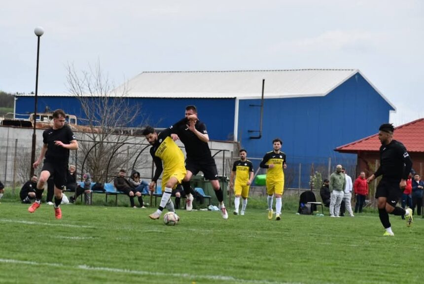 Lupta pentru șefie în Liga a IV-a s-a intensificat din nou. 1 s a strans din nou lupta pentru sefie din liga a iv a 67f2e2cb3ad81