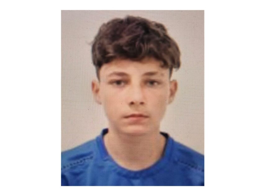 sasha un baiat de 15 ani a disparut sunati la 112 daca il vedeti 67f26c0196eb2