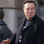 scandal la casa alba musk il numeste imbecil pe consilierul lui trump care a declarat ca miliardarul este un simplu asamblor 67f5462b9c377