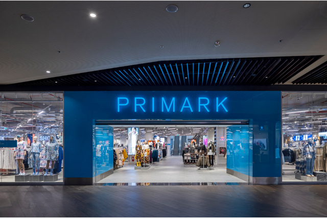scandal la primark ceo ul demisioneaza dupa o eroare de judecata cu o femeie 67edb295b1485