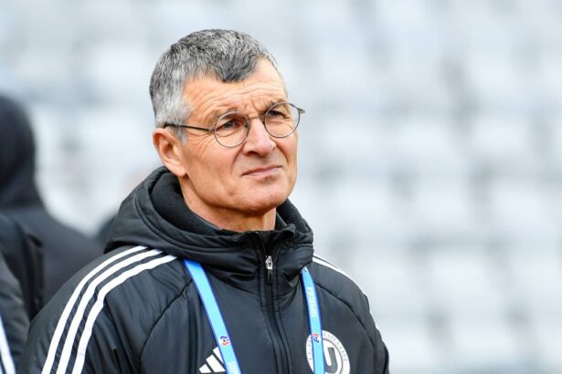 special sabau si u cluj de la liga a iii a la play off ul superligii 67f5340885566