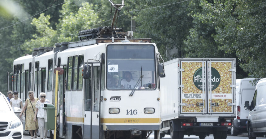 stb va suspenda circulatia tramvaielor pe bd basarabia din cauza sinelor uzate 67f79f95e6653