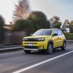 stellantis isi continua caderea libera compania isi suspenda previziunile financiare din cauza tarifelor 681201fa8c39d